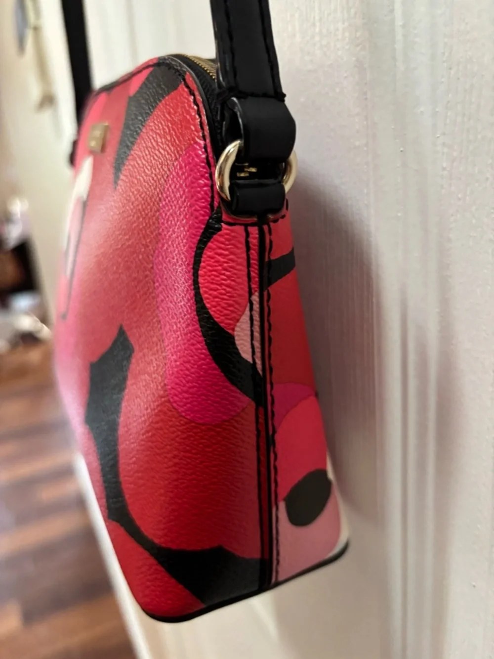 Kate Spade NY Brightwater Drive Hanna Multi Floral Black Crossbody BNOT - Picture 5 of 15